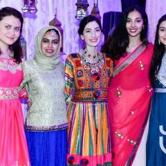 Madina Mohmood (centre)